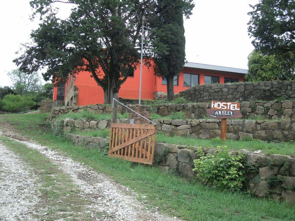 Hostel Aneley Tanti Extérieur photo