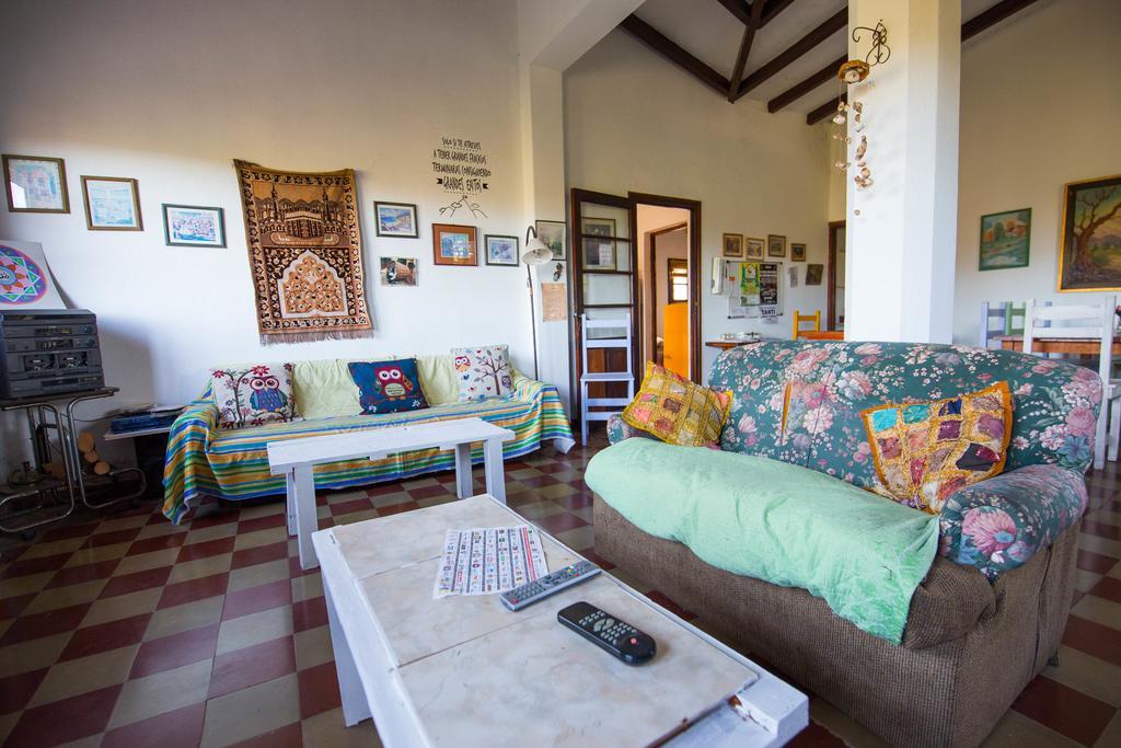 Hostel Aneley Tanti Extérieur photo